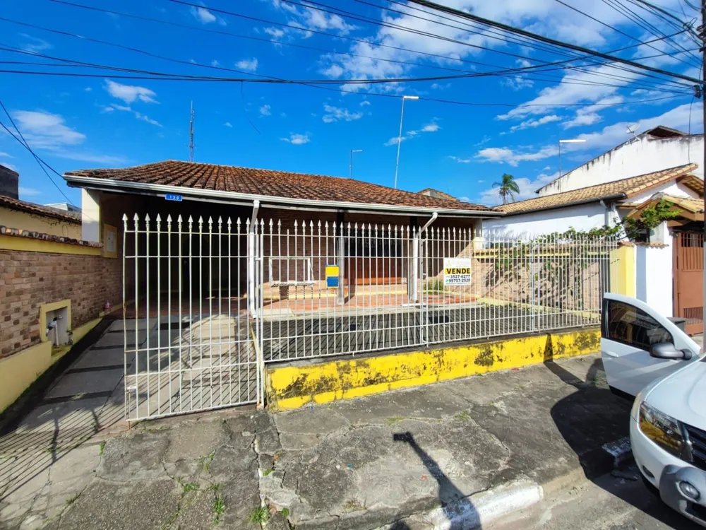 Casa, 3 quartos, 202 m² - Foto 2
