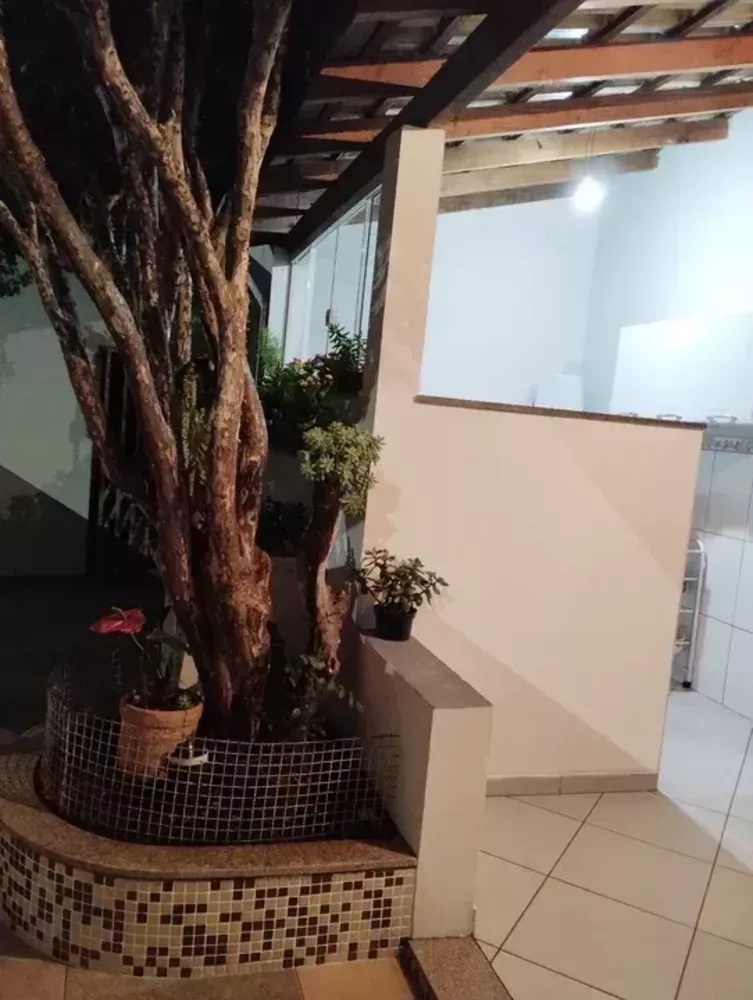 Casa, 3 quartos, 260 m² - Foto 4