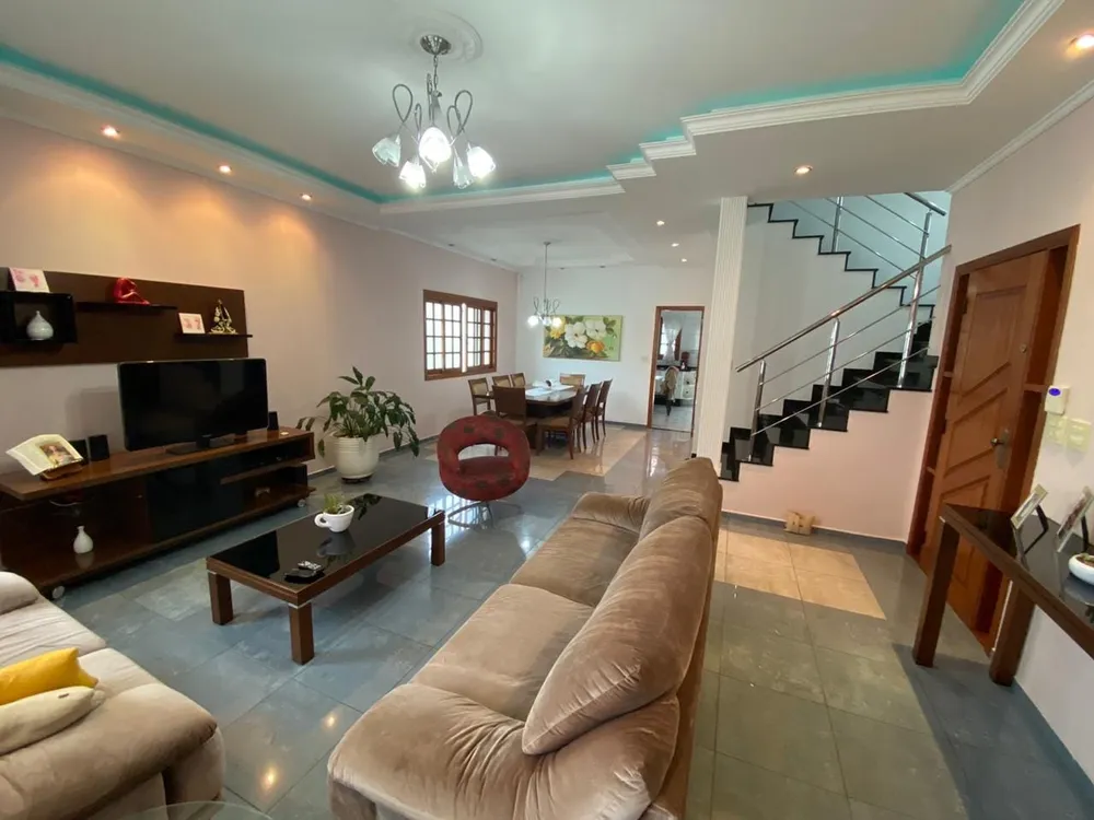 Sobrado, 4 quartos, 276 m² - Foto 4