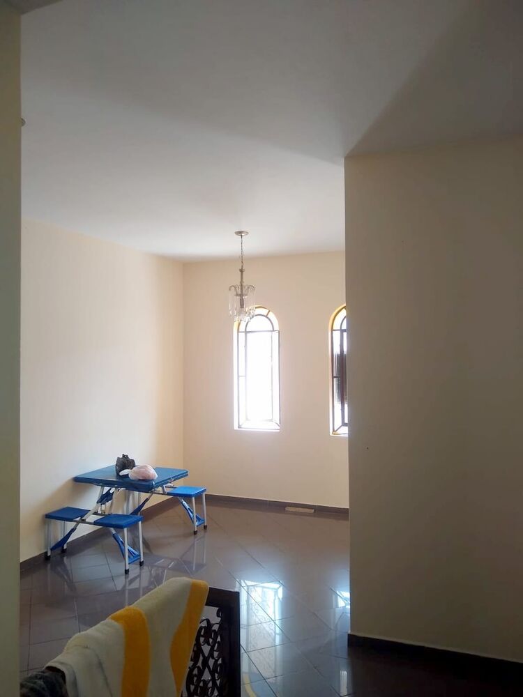 Casa à venda e aluguel com 3 quartos, 163m² - Foto 1