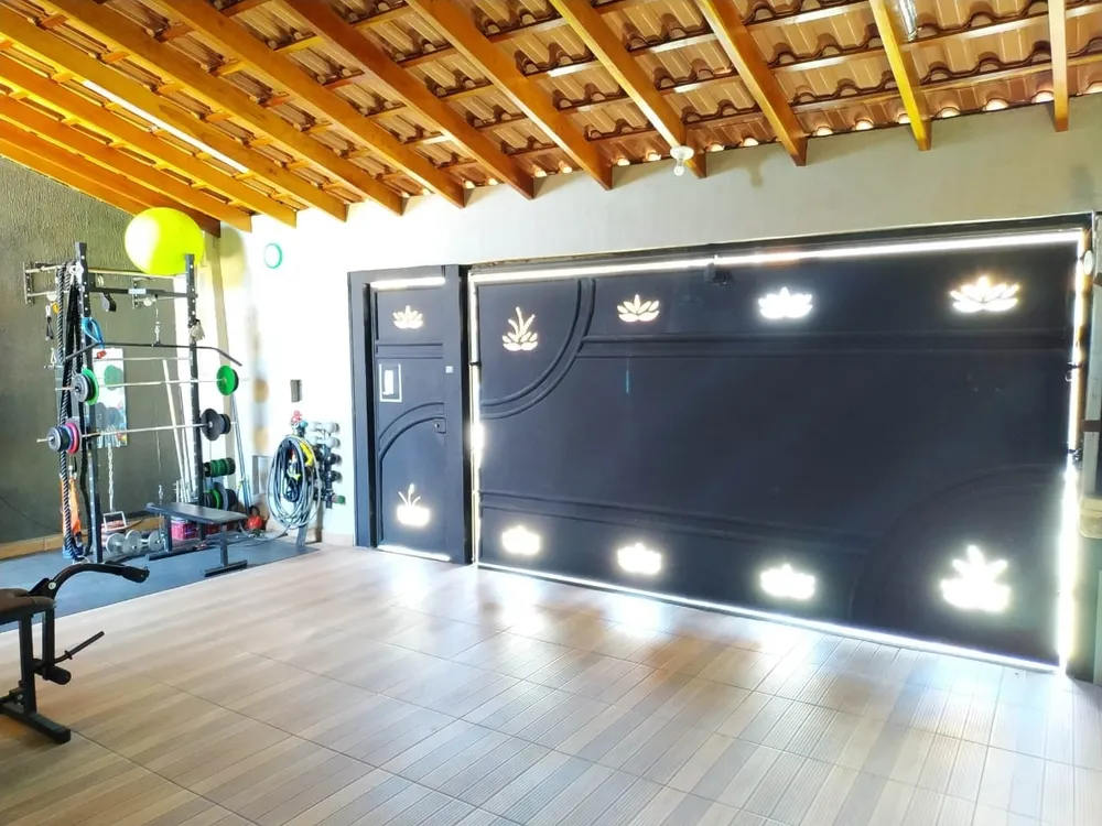 Casa, 3 quartos, 242 m² - Foto 1