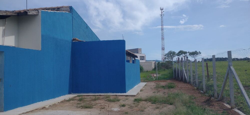 Casa à venda com 2 quartos, 200m² - Foto 4