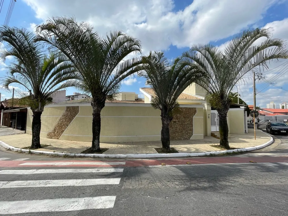 Casa, 3 quartos, 250 m² - Foto 2