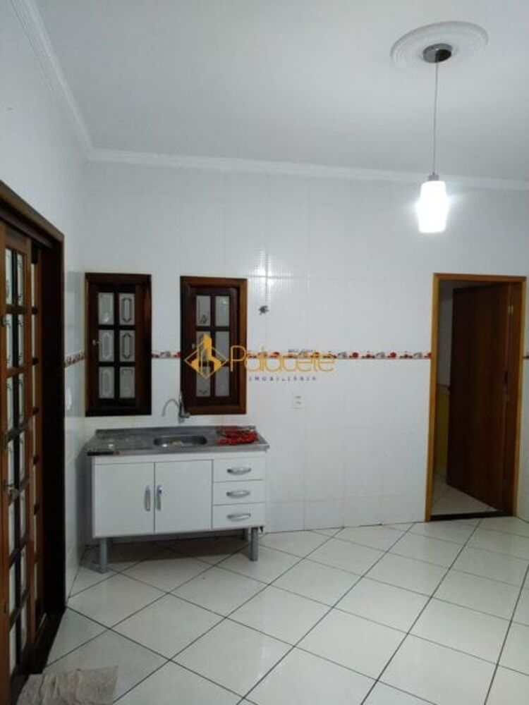 Casa, 2 quartos, 100 m² - Foto 1