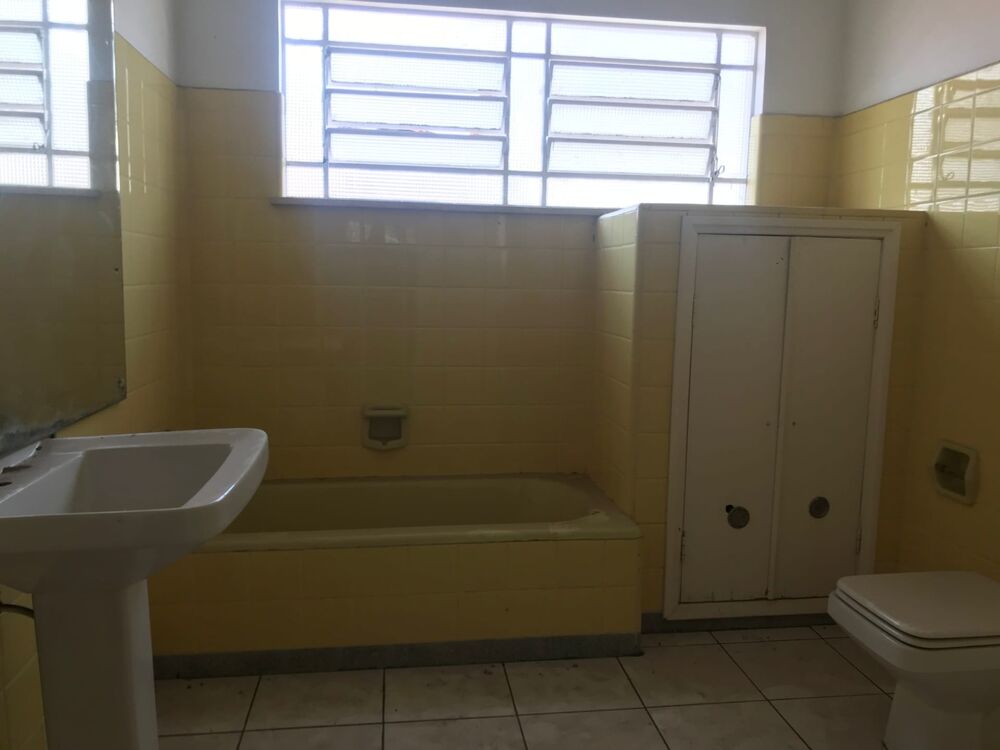Casa à venda com 4 quartos, 245m² - Foto 3