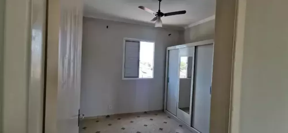 Apartamento à venda com 2 quartos, 65m² - Foto 2