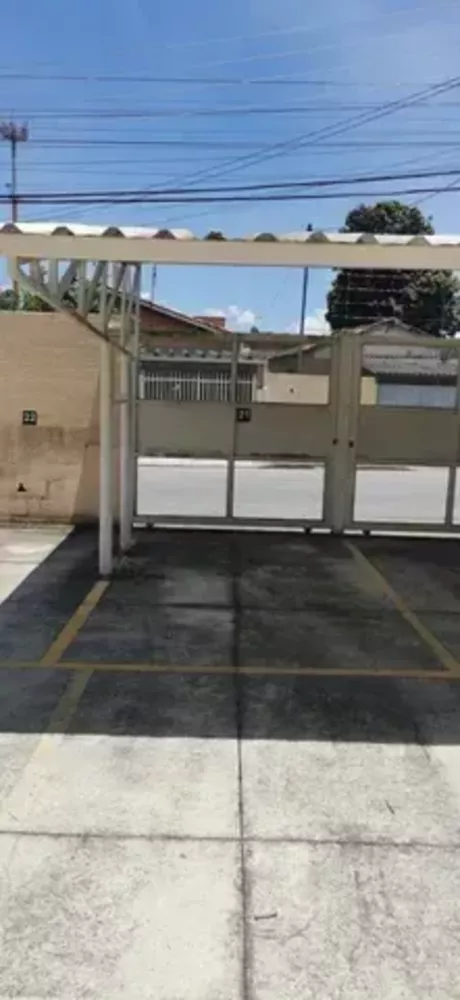 Apartamento à venda com 2 quartos, 65m² - Foto 1