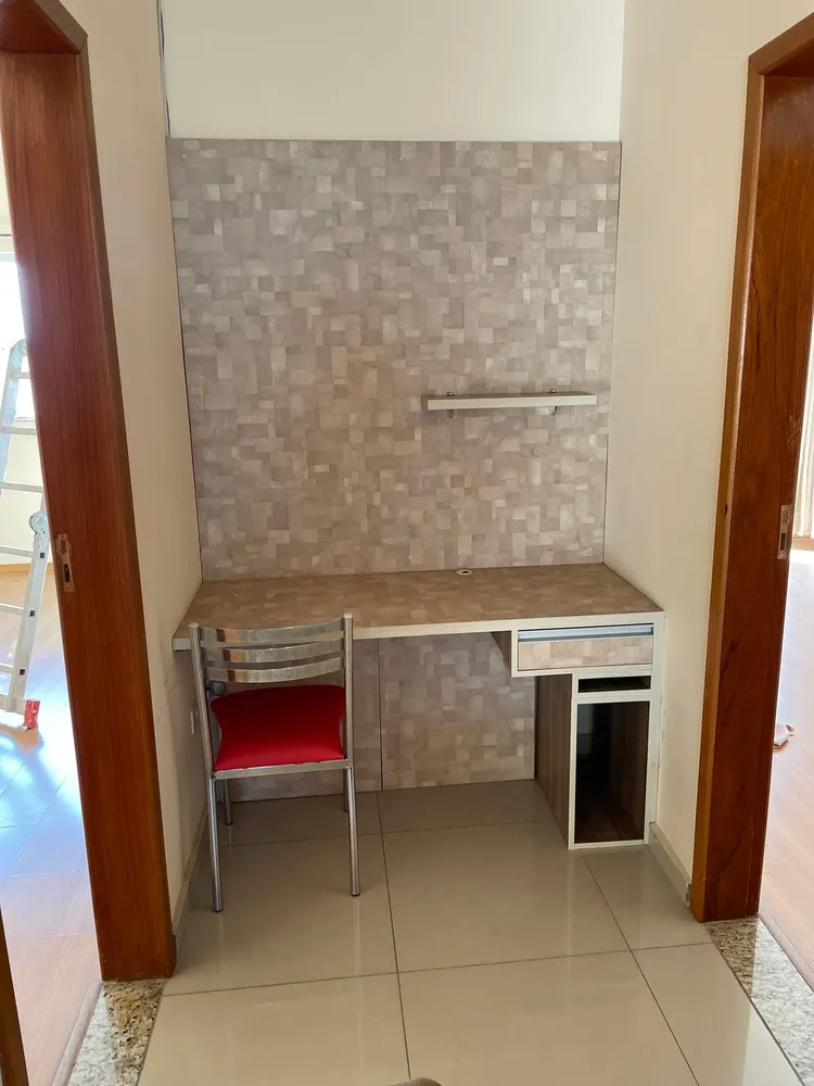 Casa, 3 quartos, 249 m² - Foto 2