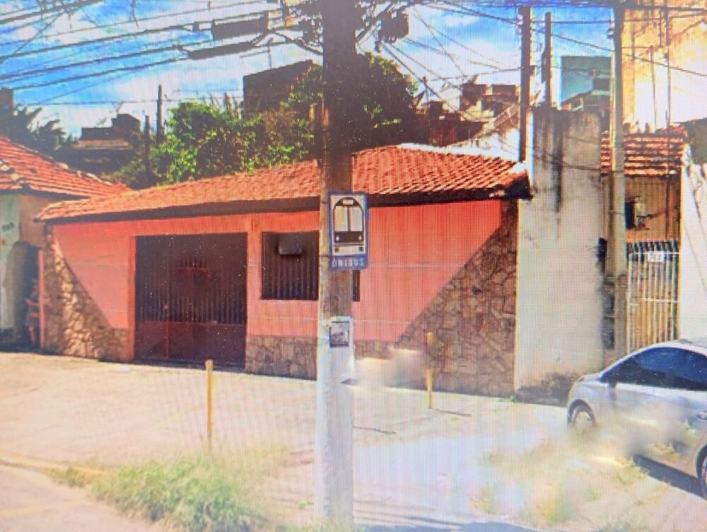 Casa à venda com 3 quartos, 120m² - Foto 1