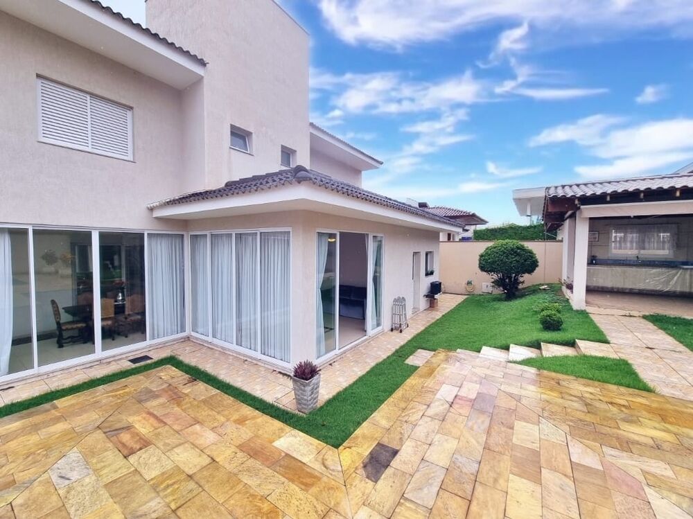 Casa de Condomínio à venda, 374m² - Foto 1