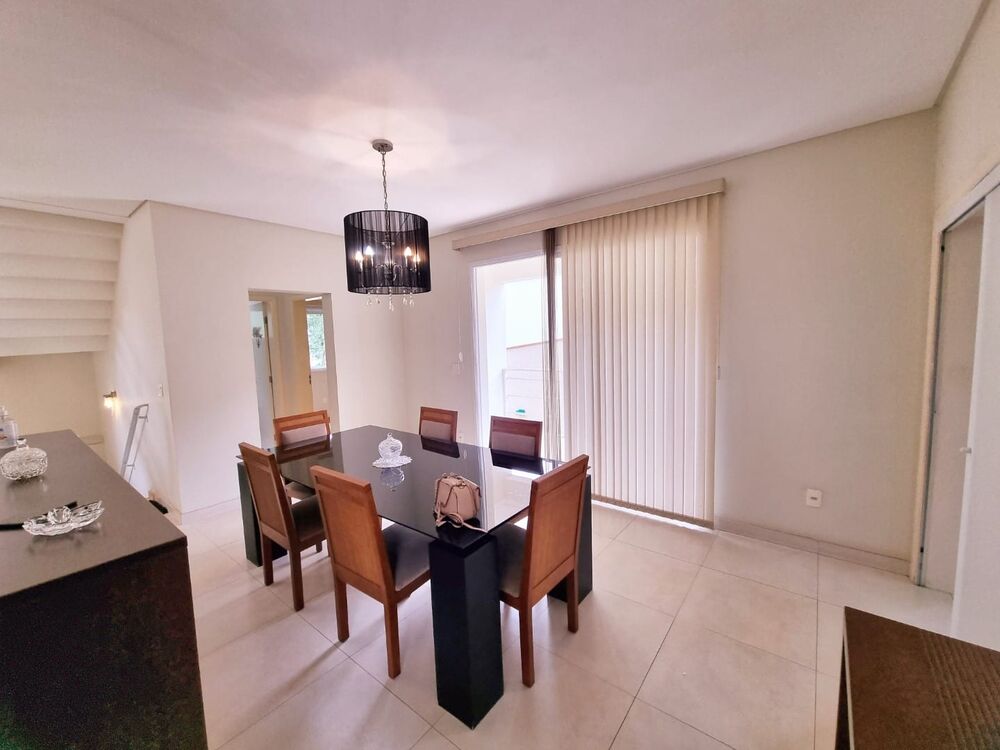 Casa de Condomínio à venda, 374m² - Foto 3