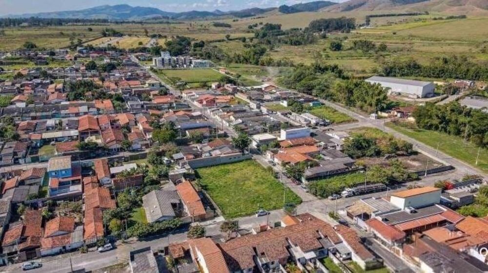 Terreno à venda, 300m² - Foto 1