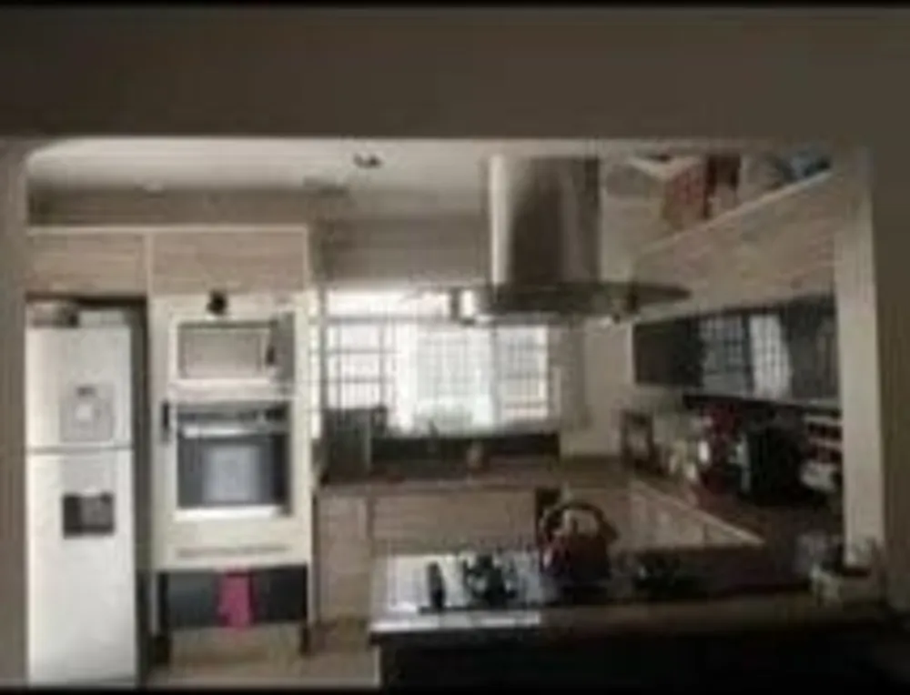 Casa, 3 quartos, 250 m² - Foto 1