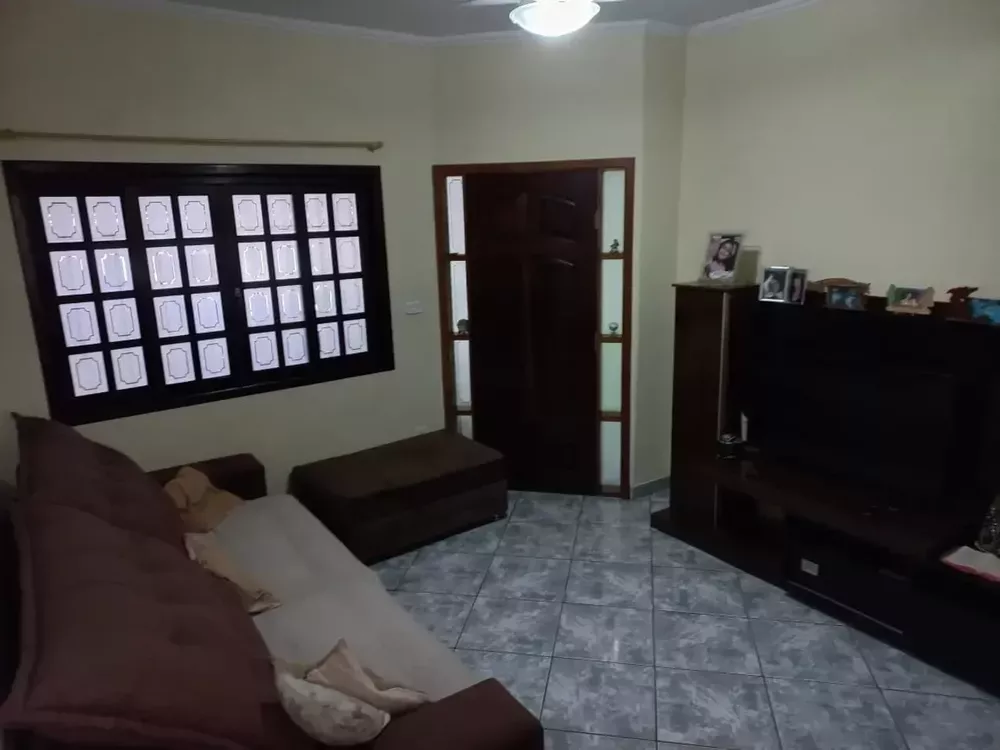 Casa, 3 quartos, 190 m² - Foto 2