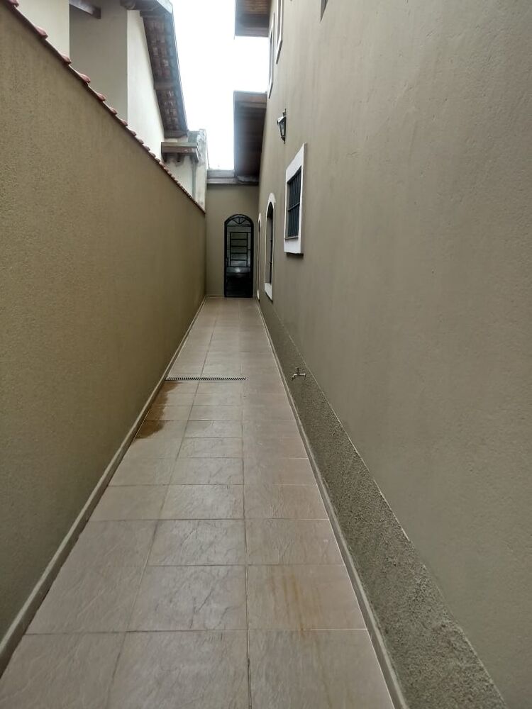 Casa, 4 quartos, 218 m² - Foto 2