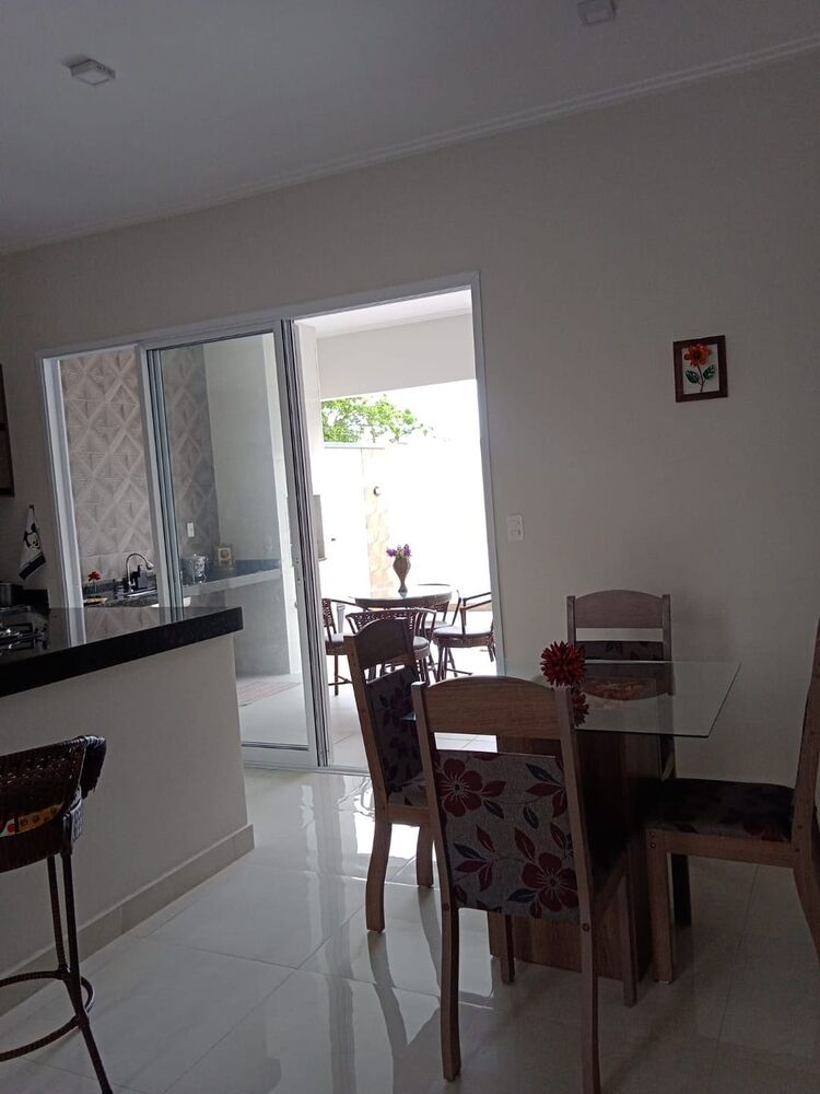 Casa à venda com 3 quartos, 260m² - Foto 4