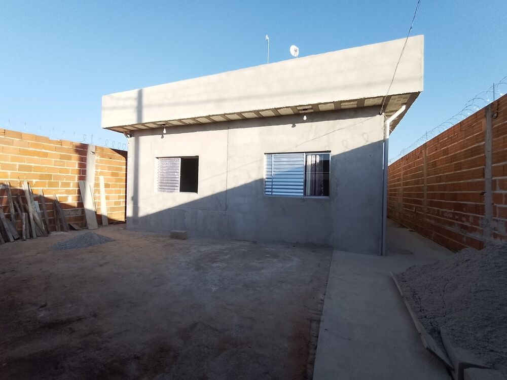 Casa, 4 quartos, 127 m² - Foto 1