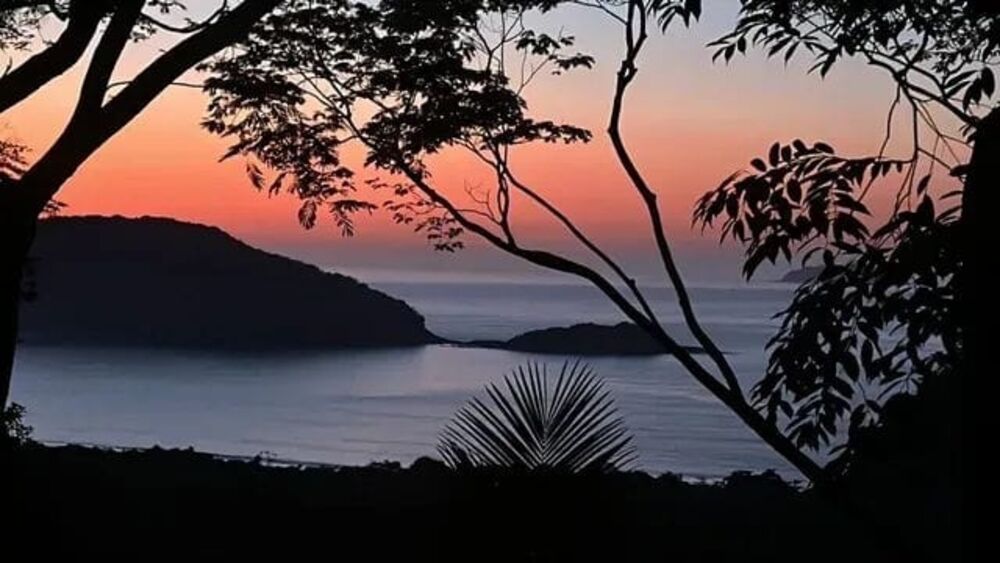 Sobrado, 4 quartos, 180 m² - Foto 1