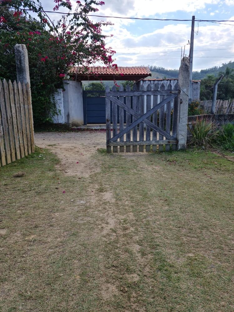 Chácara à venda com 2 quartos, 200m² - Foto 4