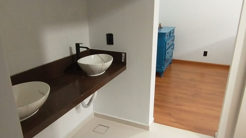 Sobrado à venda com 2 quartos, 260m² - Foto 13