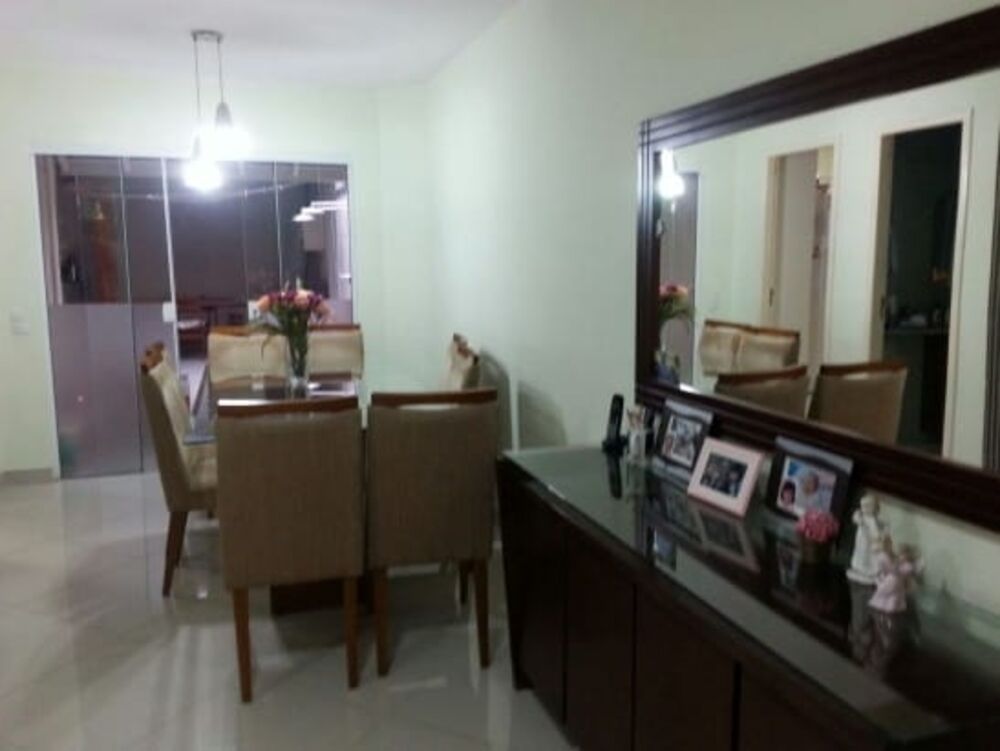 Sobrado à venda com 3 quartos, 120m² - Foto 1