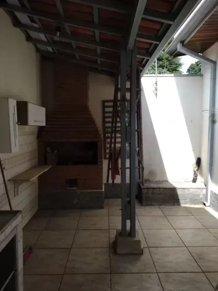 Casa, 3 quartos, 180 m² - Foto 1