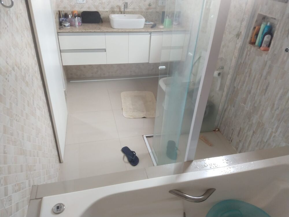 Casa, 5 quartos, 260 m² - Foto 4