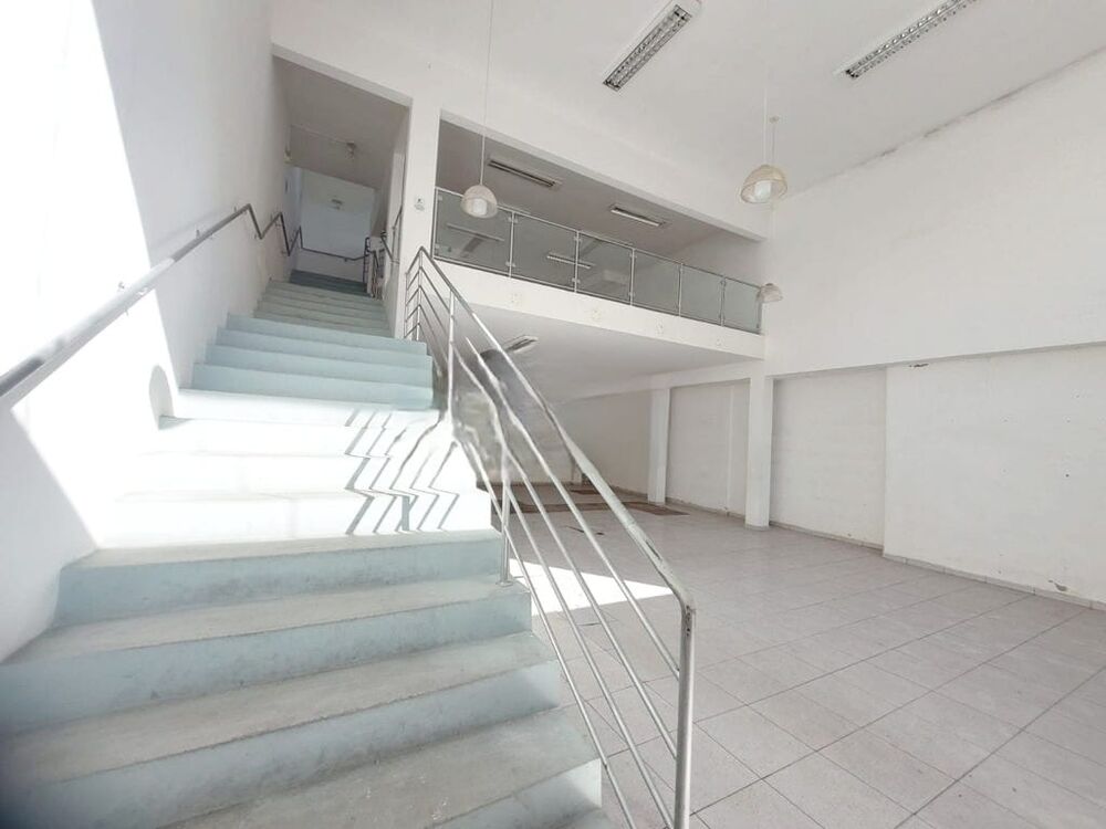 Prédio Inteiro para alugar, 375m² - Foto 2