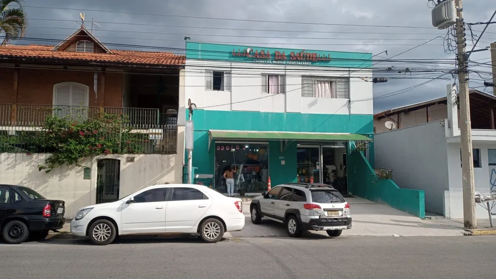 Sobrado, 3 quartos, 233 m² - Foto 2