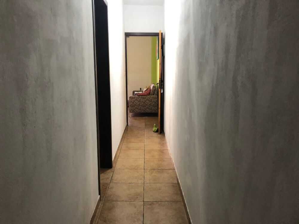 Casa à venda com 2 quartos, 106m² - Foto 2