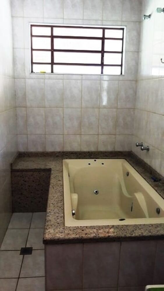Chácara à venda com 3 quartos, 250m² - Foto 13