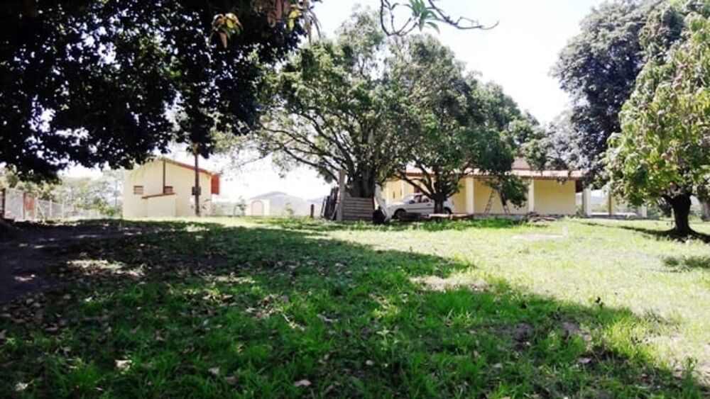 Chácara à venda com 3 quartos, 250m² - Foto 6