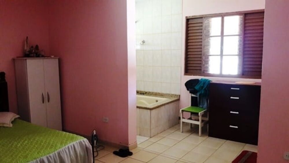 Chácara à venda com 3 quartos, 250m² - Foto 12