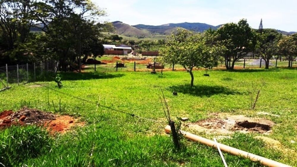 Chácara à venda com 3 quartos, 250m² - Foto 10