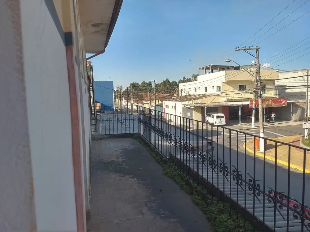Sobrado, 3 quartos, 229 m² - Foto 2