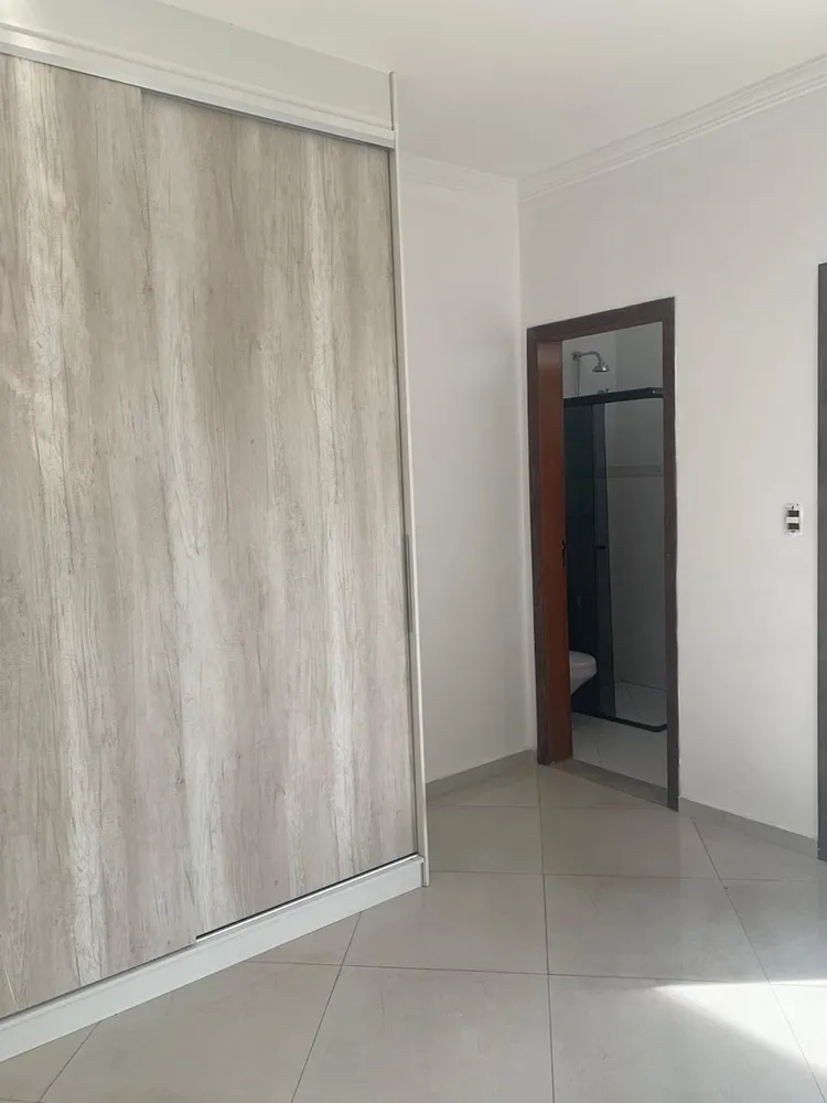 Sobrado, 3 quartos, 211 m² - Foto 1