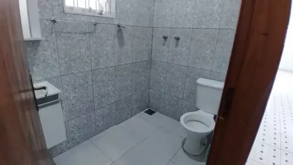 Casa à venda com 2 quartos, 71m² - Foto 8
