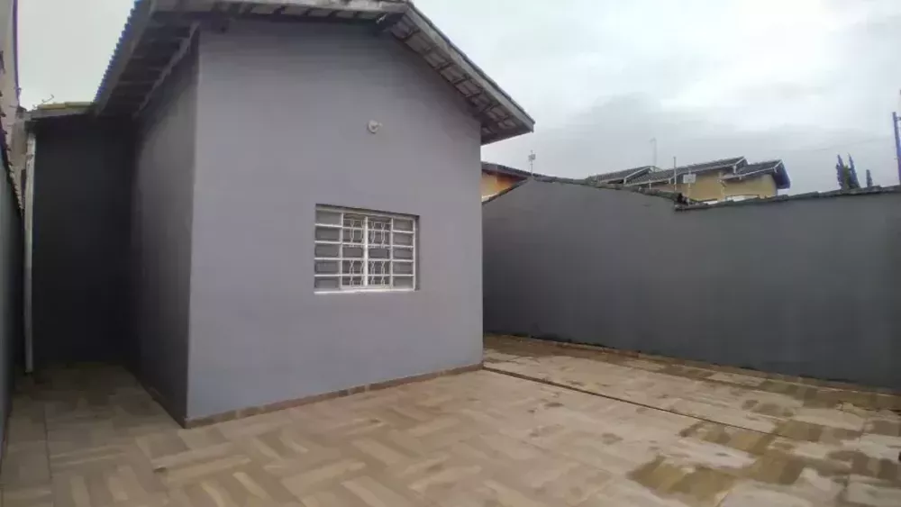 Casa à venda com 2 quartos, 71m² - Foto 4