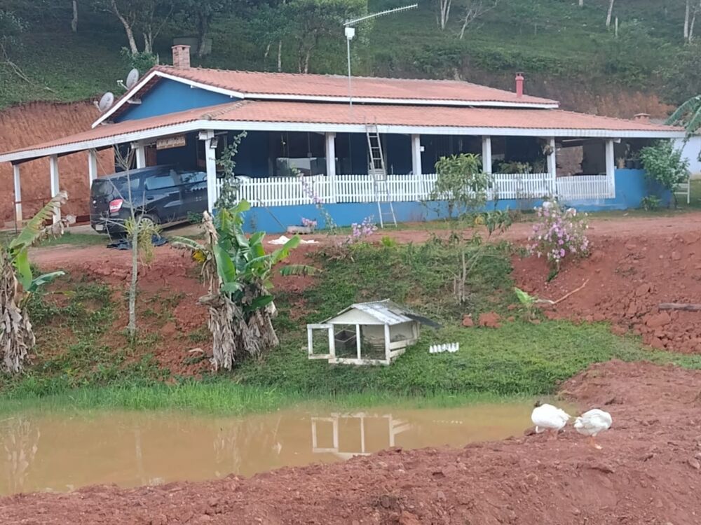Fazenda à venda com 2 quartos, 10m² - Foto 4