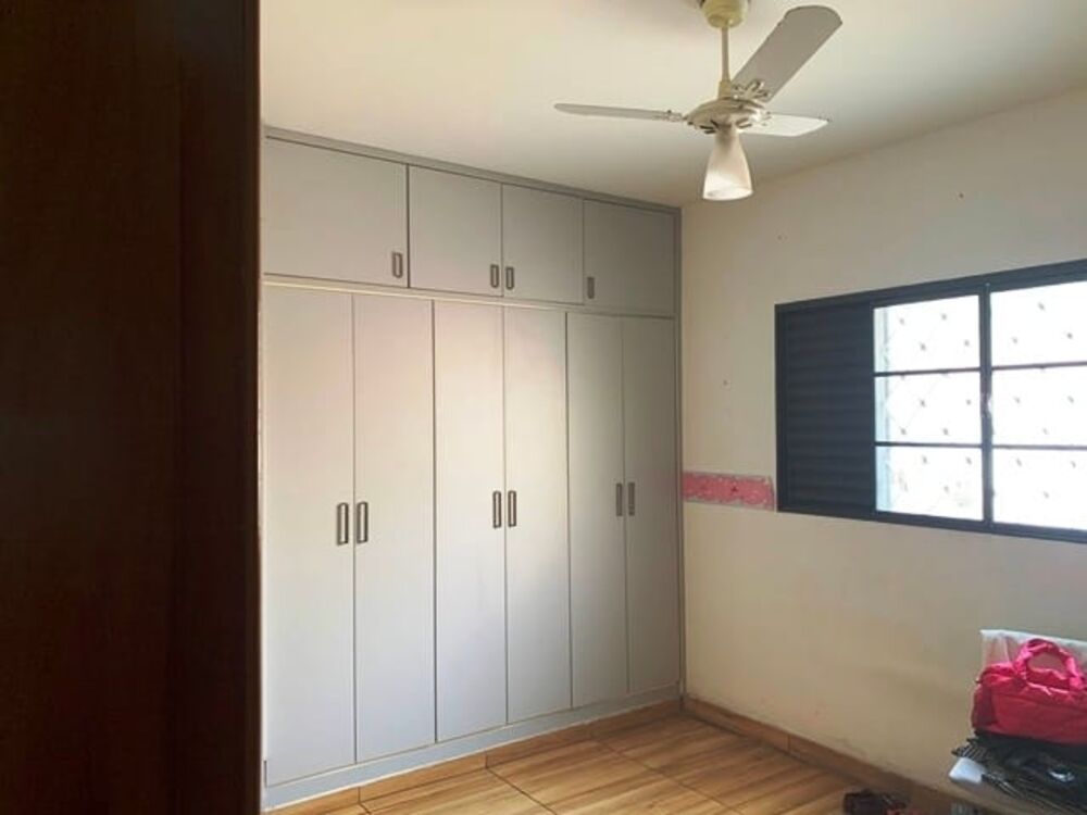 Casa à venda com 3 quartos, 208m² - Foto 5