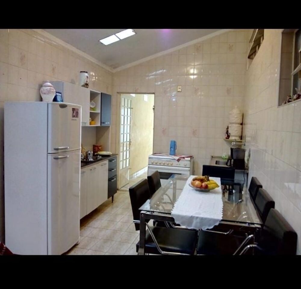 Casa, 3 quartos, 215 m² - Foto 4