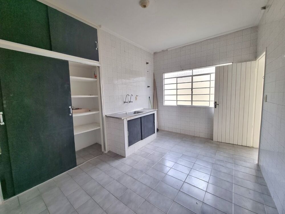 Casa à venda com 4 quartos, 182m² - Foto 14