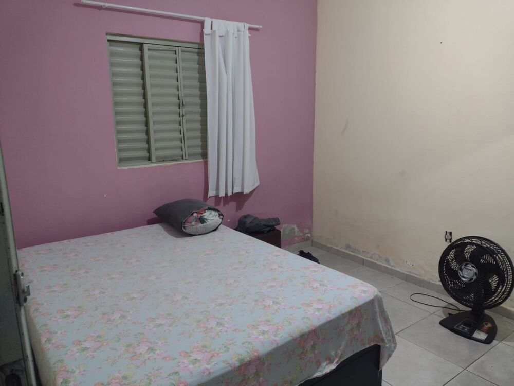 Casa à venda com 1 quarto, 60m² - Foto 4