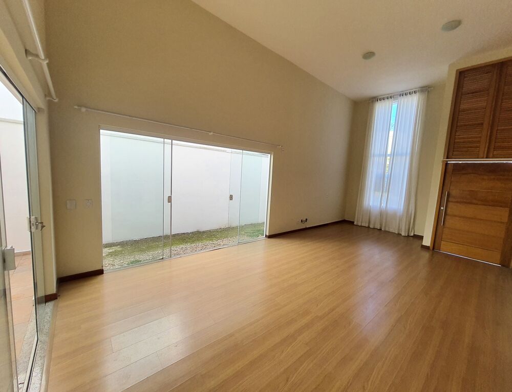 Casa à venda com 3 quartos, 150m² - Foto 5