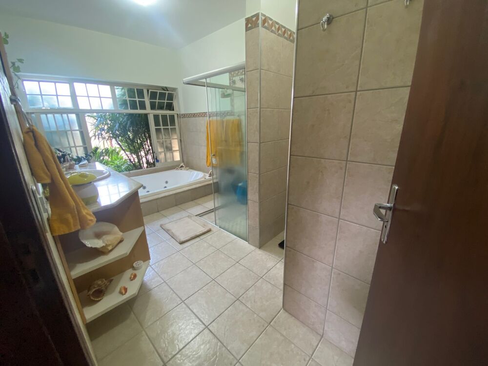 Casa à venda com 3 quartos, 390m² - Foto 7