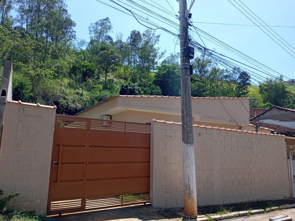 Casa à venda com 3 quartos - Foto 1