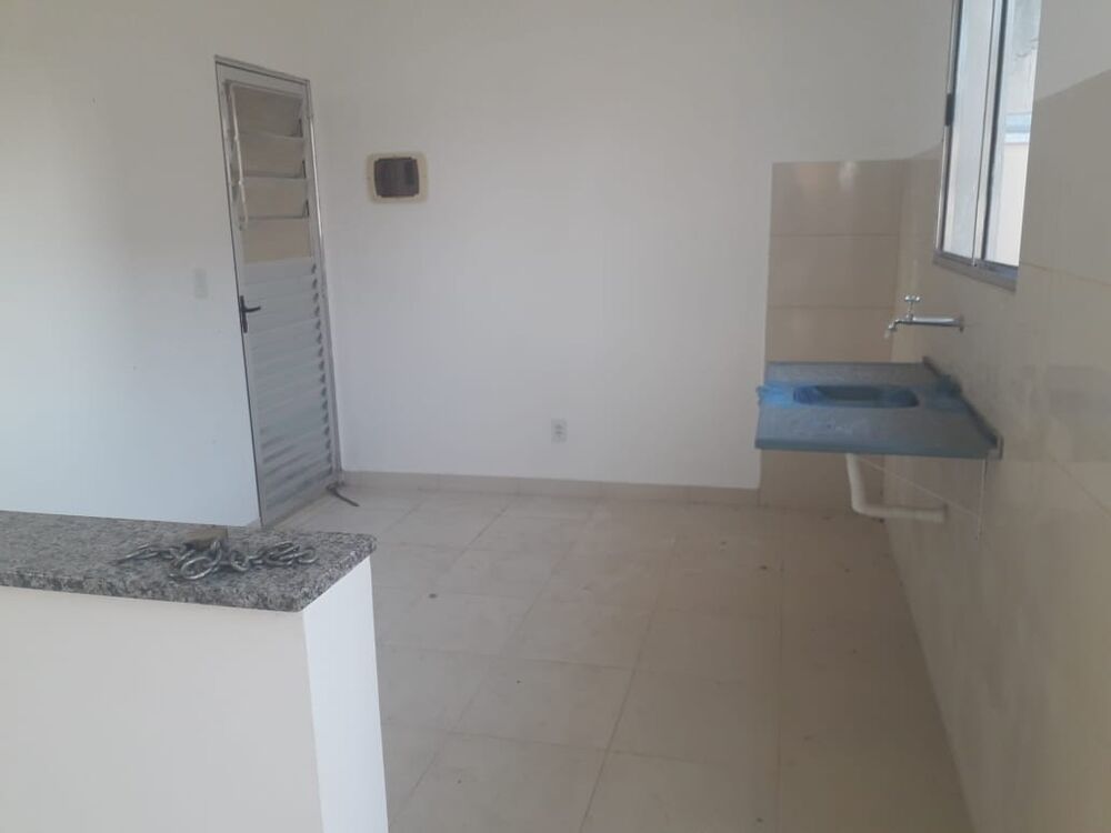 Casa à venda com 3 quartos, 86m² - Foto 5
