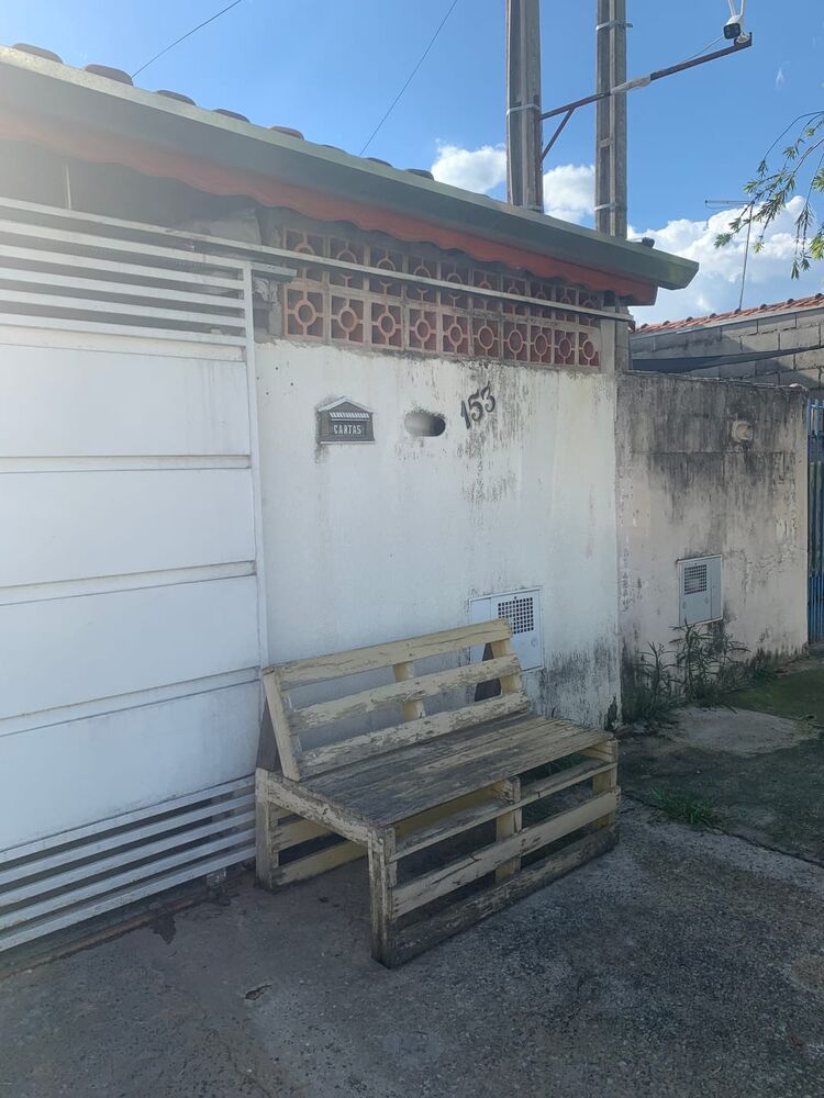 Casa à venda com 3 quartos, 74m² - Foto 1