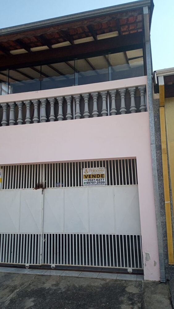 Casa, 3 quartos, 207 m² - Foto 1