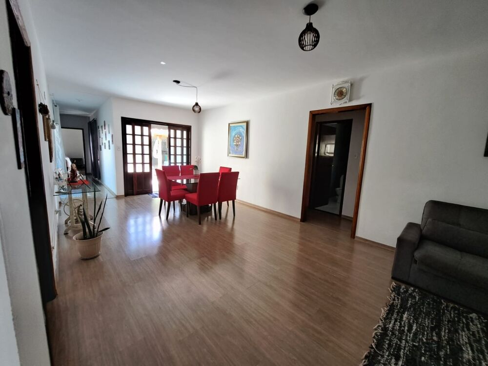 Casa à venda com 4 quartos, 170m² - Foto 8